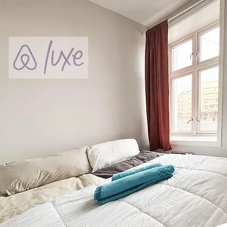 Double Bed & Sofa Bed - Modern Kitchen - Fast Wifi Lejlighed