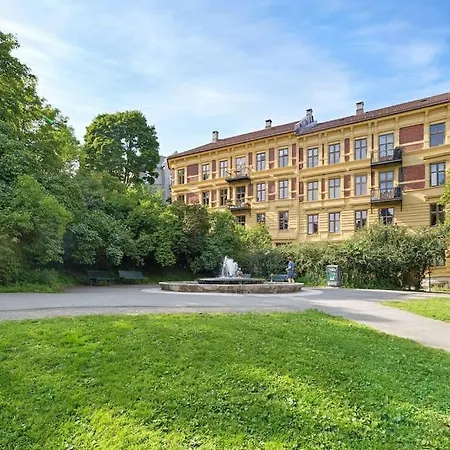 Double Bed & Sofa Bed - Modern Kitchen - Fast Wifi Apartment Oslo